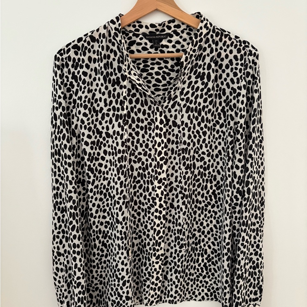 TALL Banana Republic Black and White Patterned Top